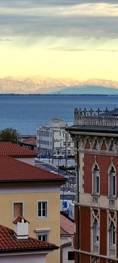 Le Petit Phare Apartment Trieste Ngoại thất bức ảnh